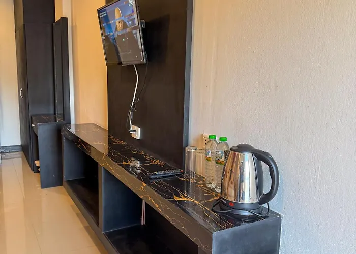 Por Saha Ramkhamhaeng 100 Hotel 2*